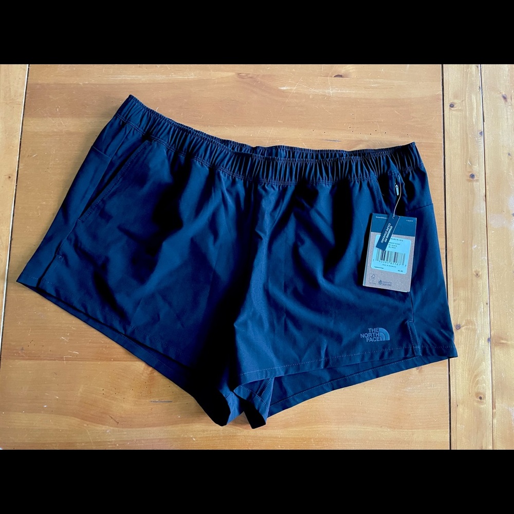 North Face black shorts NWT womens XL